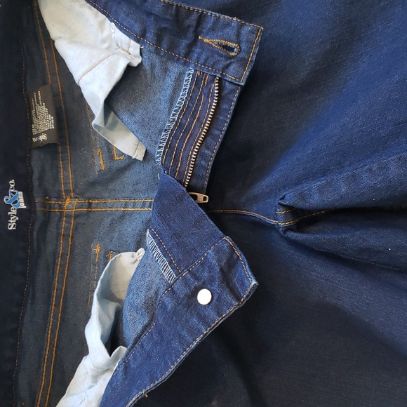Style & Co. Dark Denim Capris - Picture 4 of 9